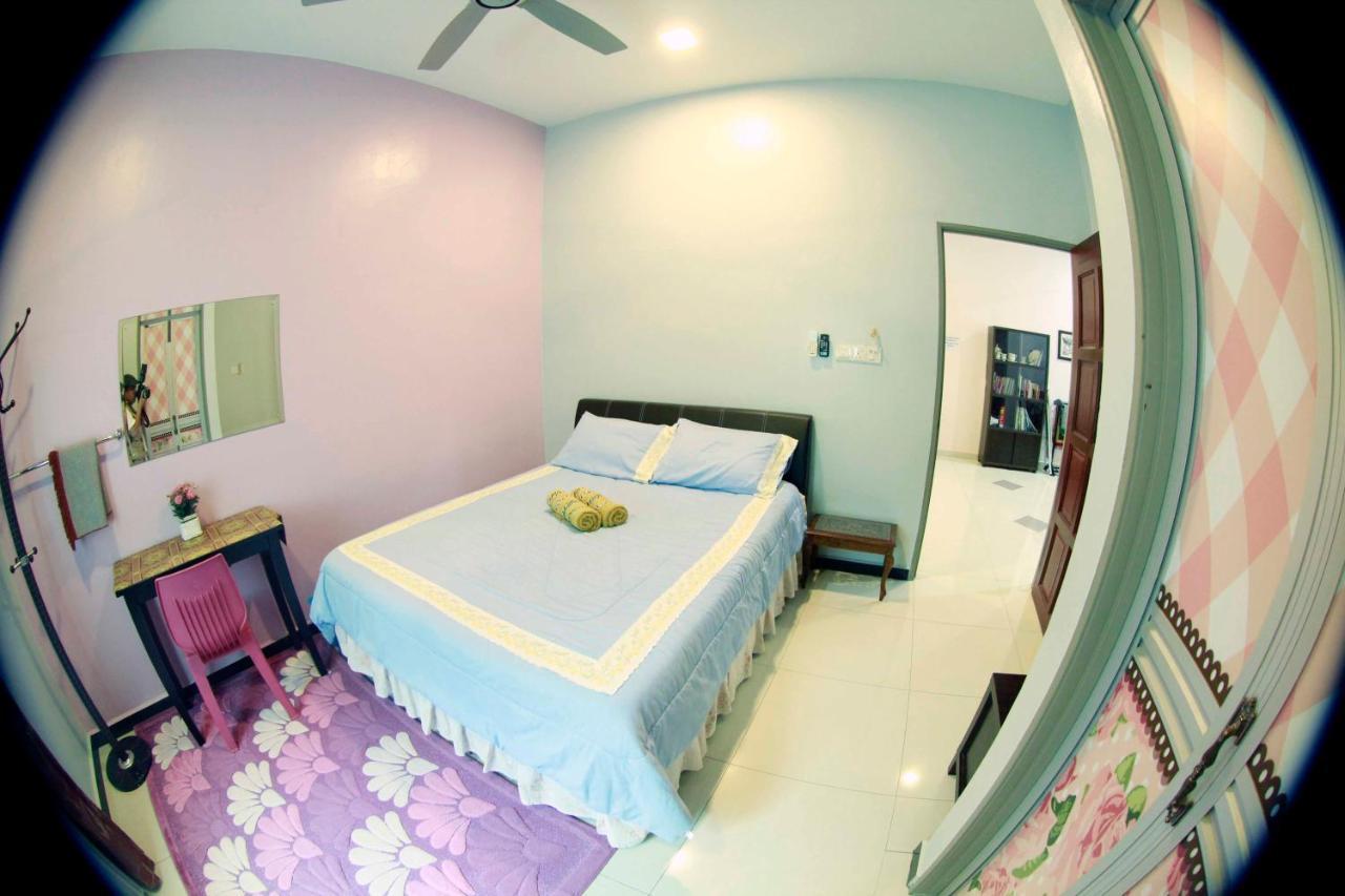 Twin Castle Homestay Kuala Pilah Exterior foto